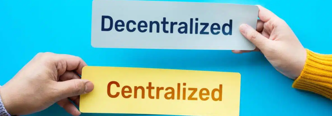 Mentenanță centralizată versus mentenanță descentralizată